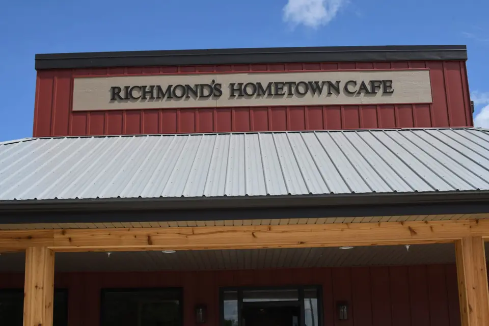 Jill's Cafe porch with the Richmond's Hometown Cafe sign